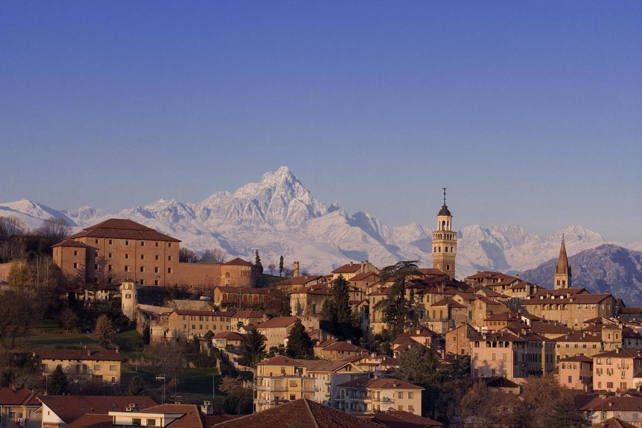 Saluzzo Historic Center Apartment Eksteriør bilde